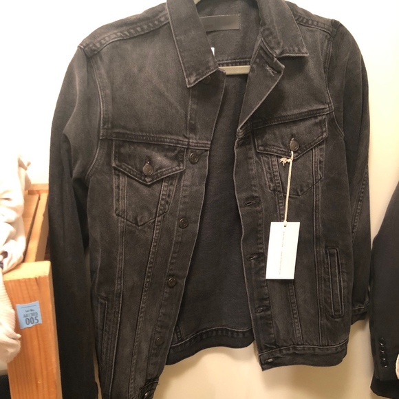 GRLFRND – Daria Longline Denim Jacket - Picture 3 of 5